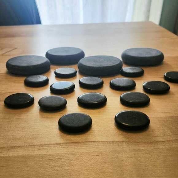 18 pc Hot Stone Massage Therapy - Picture 1 of 3